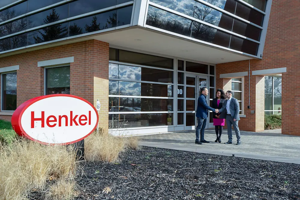 Customers are welcomed at the entrance of the Technology Center Bridgewater.