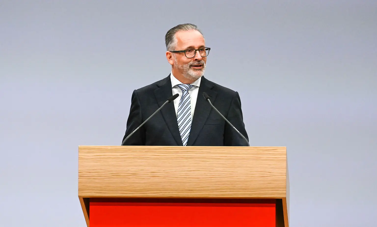 
Henkel CEO Carsten Knobel