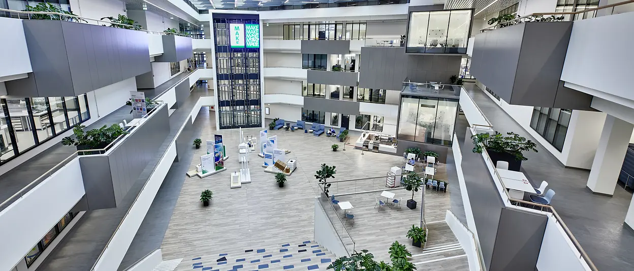 The atrium of the Inspiration Center Düsseldorf seen from above at Henkel.